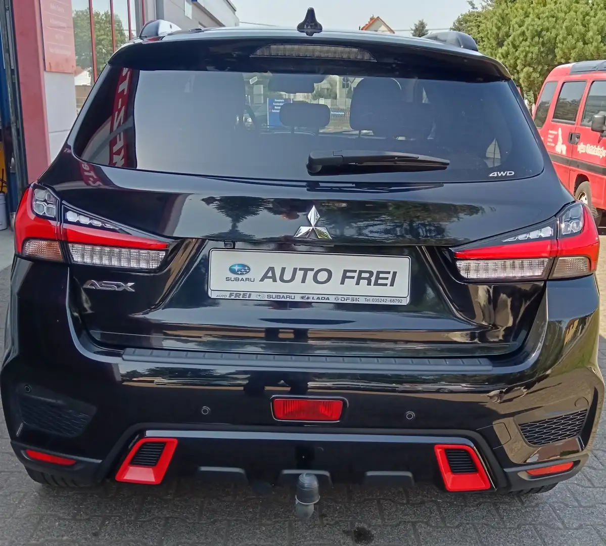 Mitsubishi ASX 2.0 4WD CVT Top Schwarz - 2