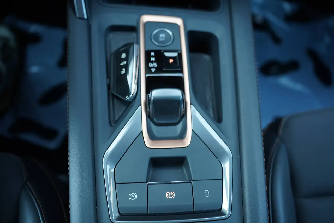 Cupra Leon 1.5 eTSI DSG * KEYLESS / CAMERA / STUURVERWARMING / ZETELVERWARMING / DODEHOEK /, миниатюра 21