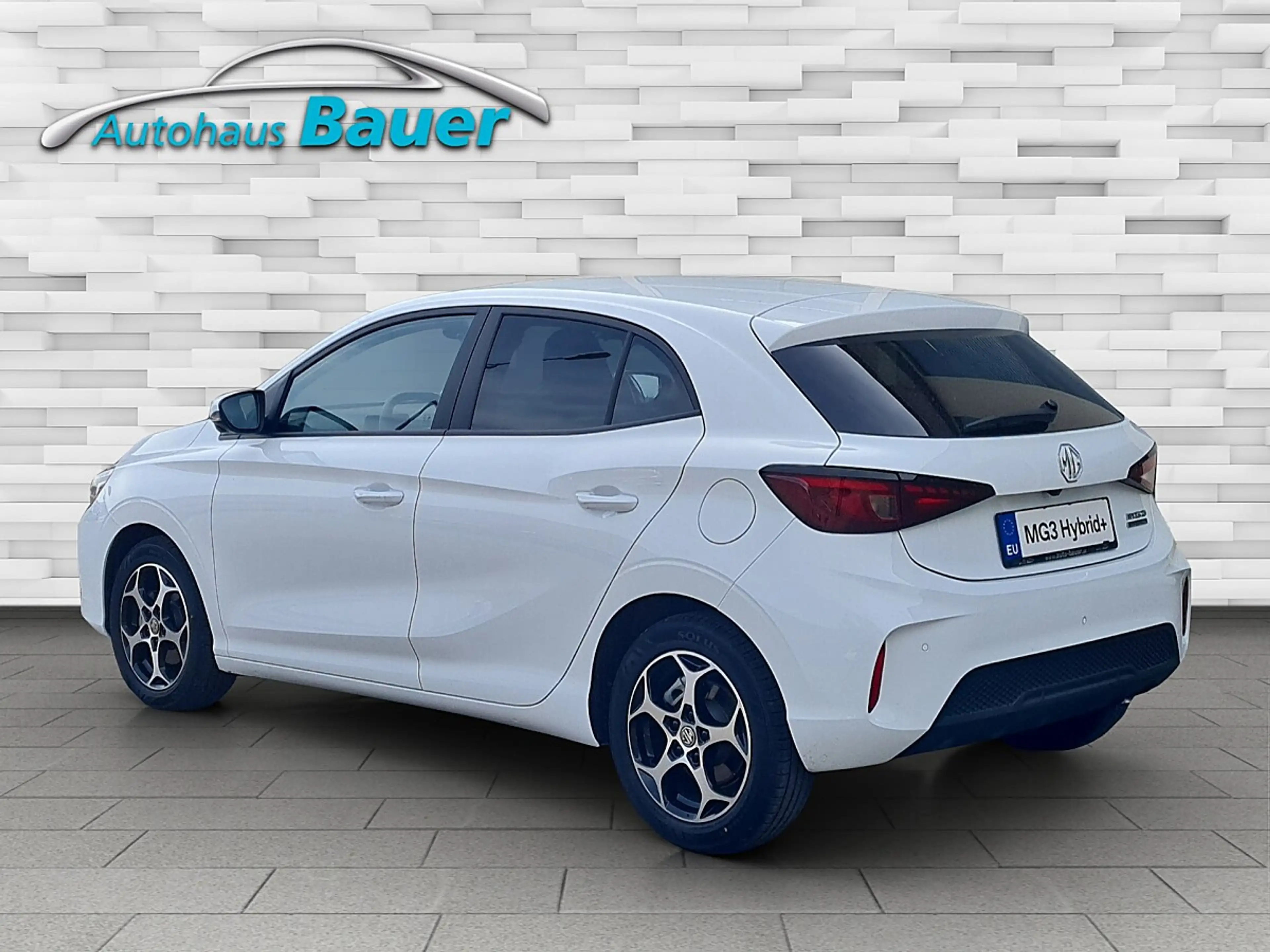 MG MG3 Hybrid+ Luxury — photo 4