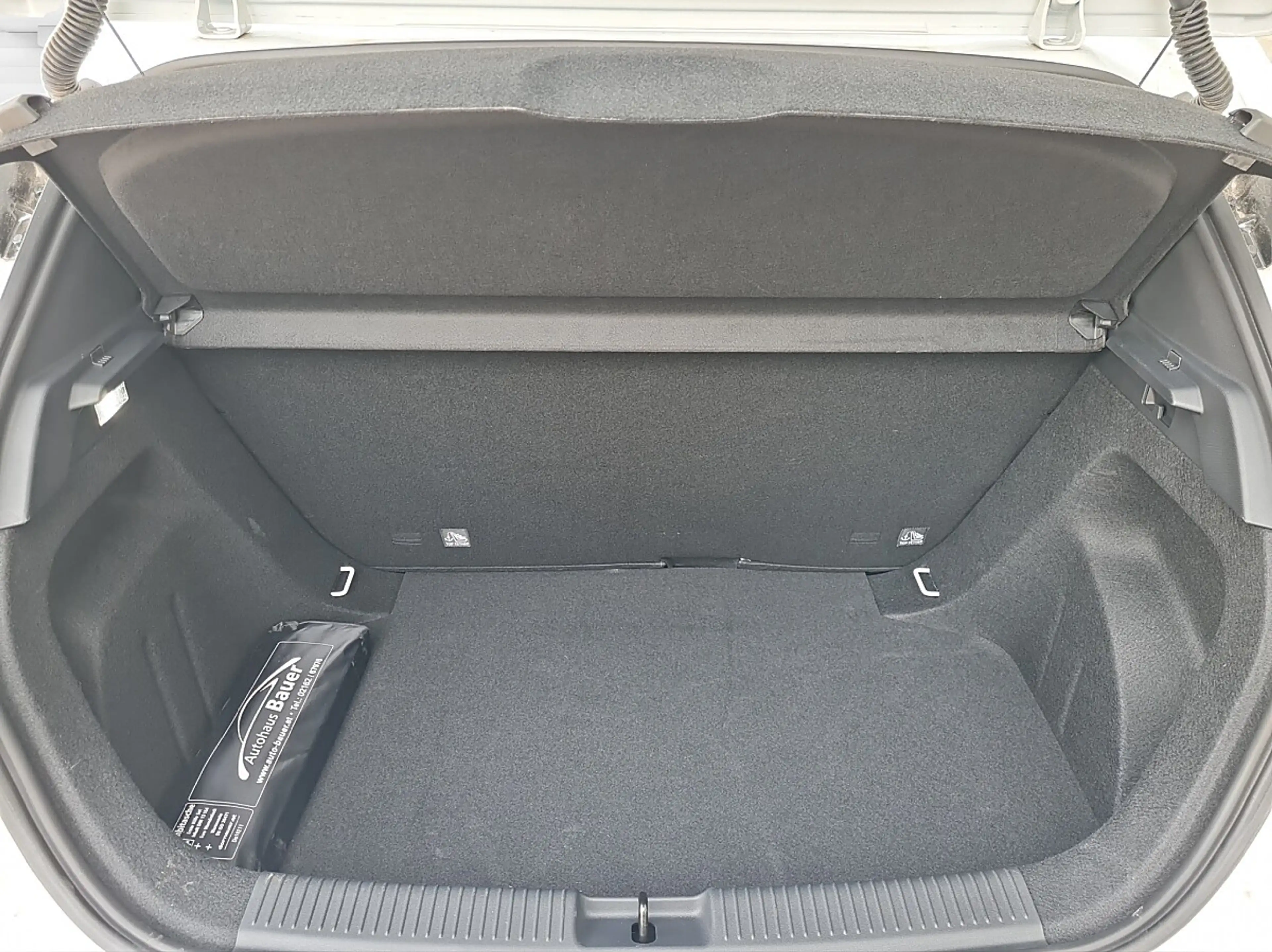 MG MG3 Hybrid+ Luxury — photo 9
