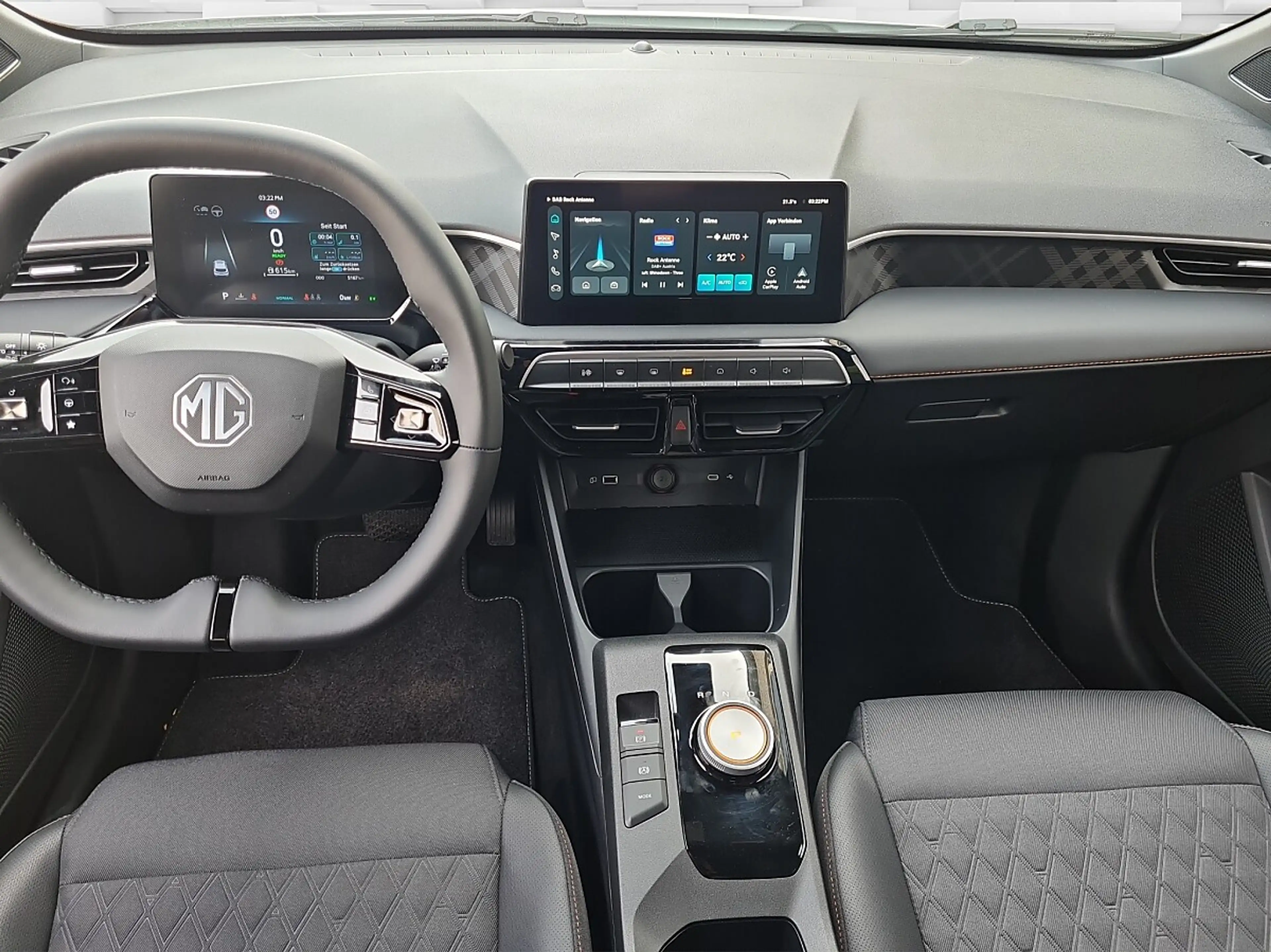 MG MG3 Hybrid+ Luxury — photo 14