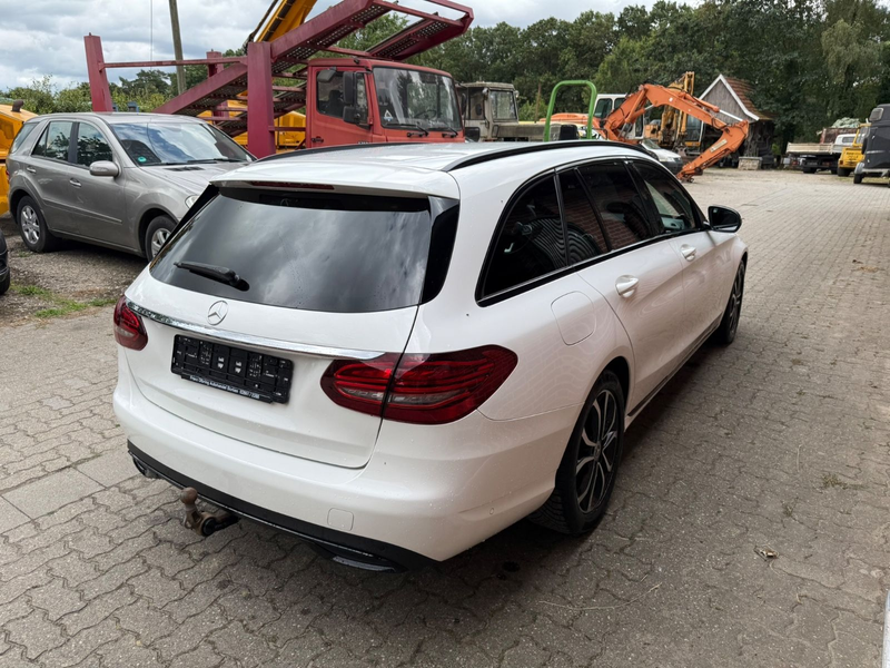 Mercedes-Benz C 220 t d Avantgarde Navi LED Kamera AHK — photo 4