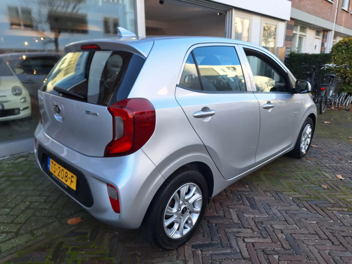 Kia Picanto 1.0 CVVT ComfortPlusLine Navigator /Camera/Navi/Ap Gris - 2