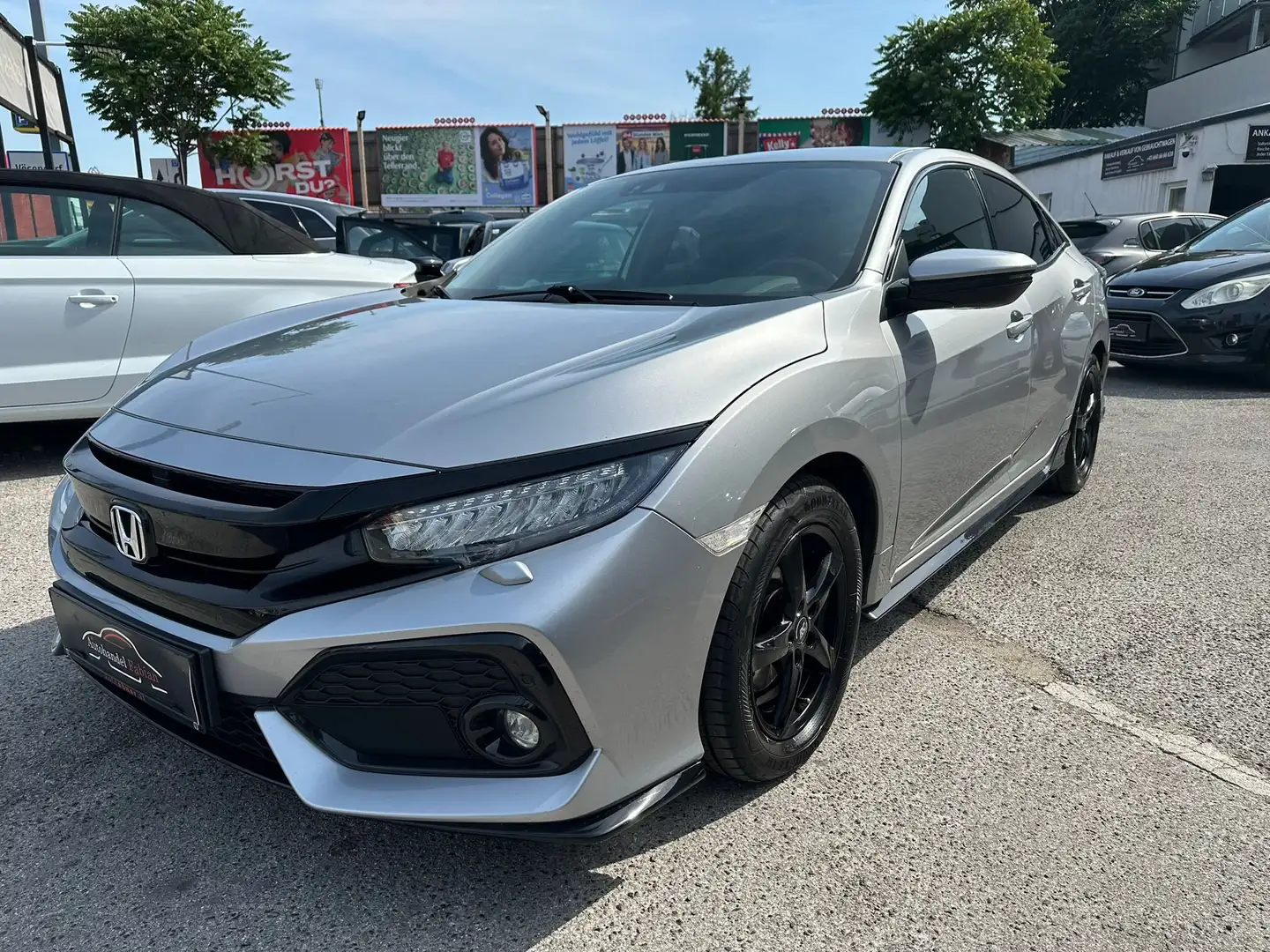 Honda Civic 1,5 Sport **TOP GEPFLEGT** Parkhilfe Navi Sitzheiz Silber - 2