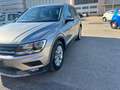 Volkswagen Tiguan Tiguan 1.6 tdi Business 115cv Gris - thumbnail 3