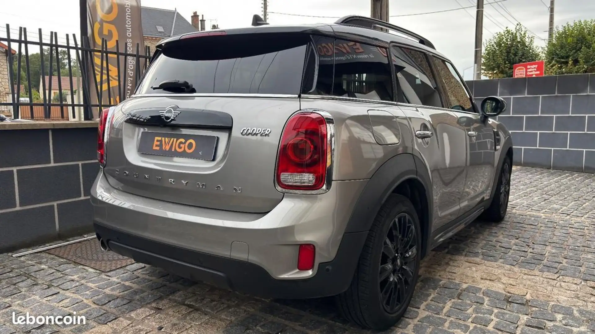 MINI Cooper Countryman 1.5 136cv COOPER OAKWOOD BVA Toutes Options Gris - 2