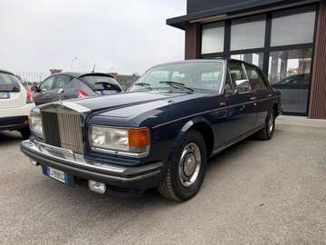 ROLLS-ROYCE Silver Spirit
