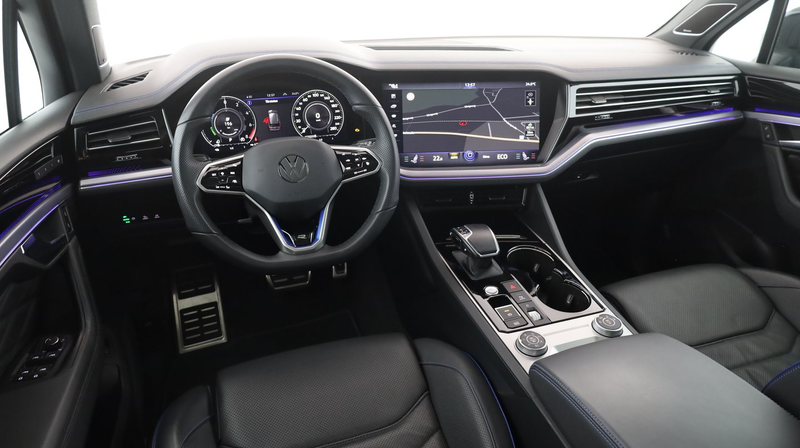 Volkswagen Touareg R eHybrid 4MOTION — photo 13