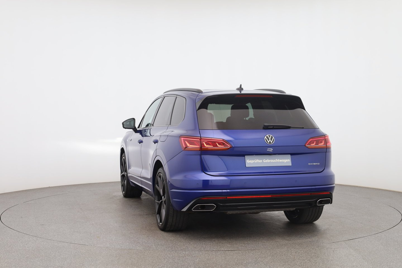Volkswagen Touareg R eHybrid 4MOTION — photo 4