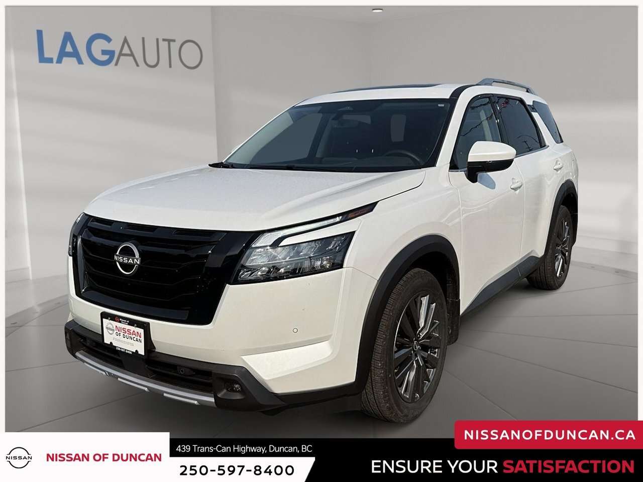 2025 Nissan Pathfinder SL