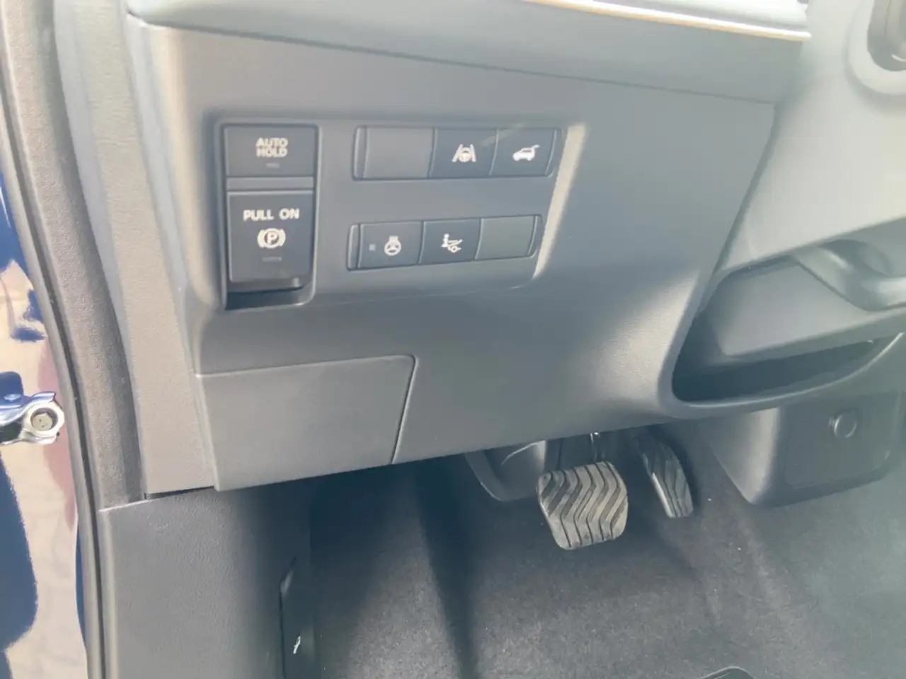 Nissan Leaf 2026 — фото 15