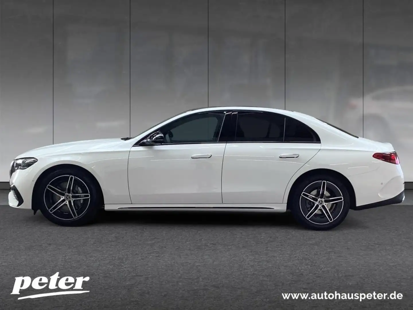 Mercedes-Benz E 200 Limousine AMG+NIGHT+19"+SUPERSCREEN+MEMORY Weiß - 2