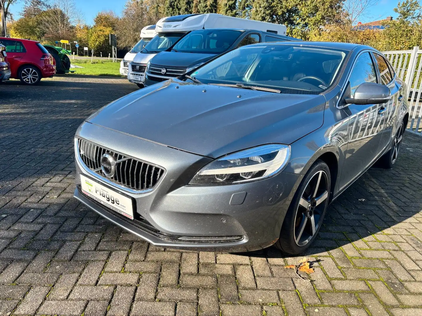 Volvo V40 Inscription Grau - 2