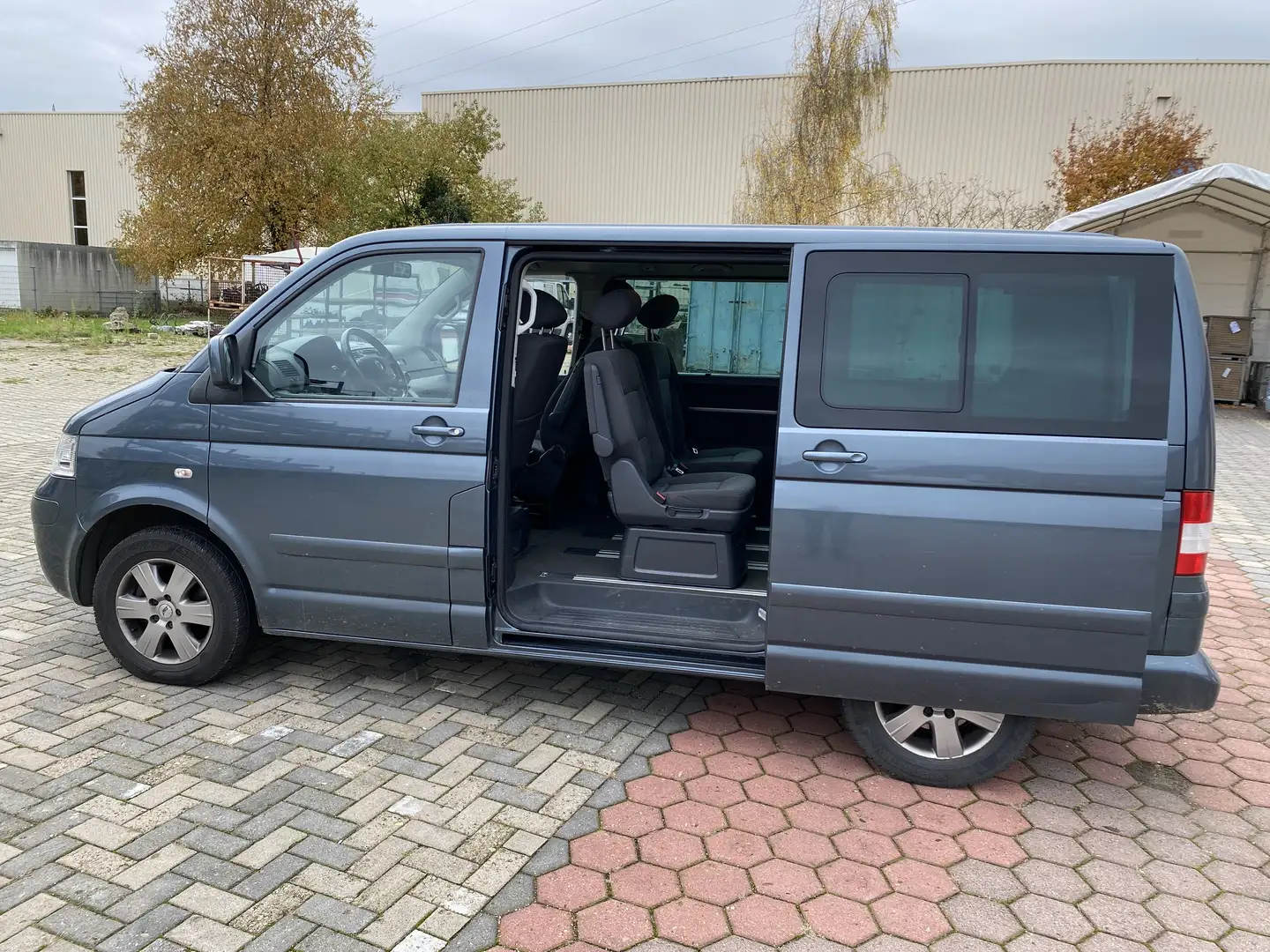 Volkswagen T5 Multivan DPF Highline - 1