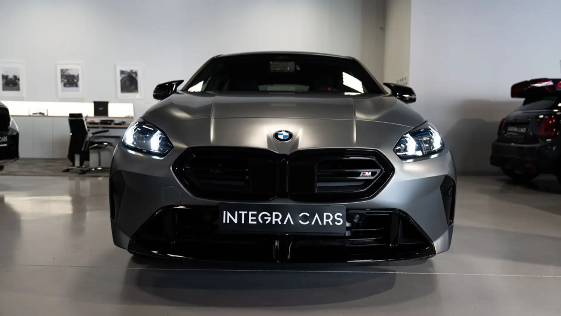 BMW 135 M135iA xDrive M Sport Pro Gri - 2