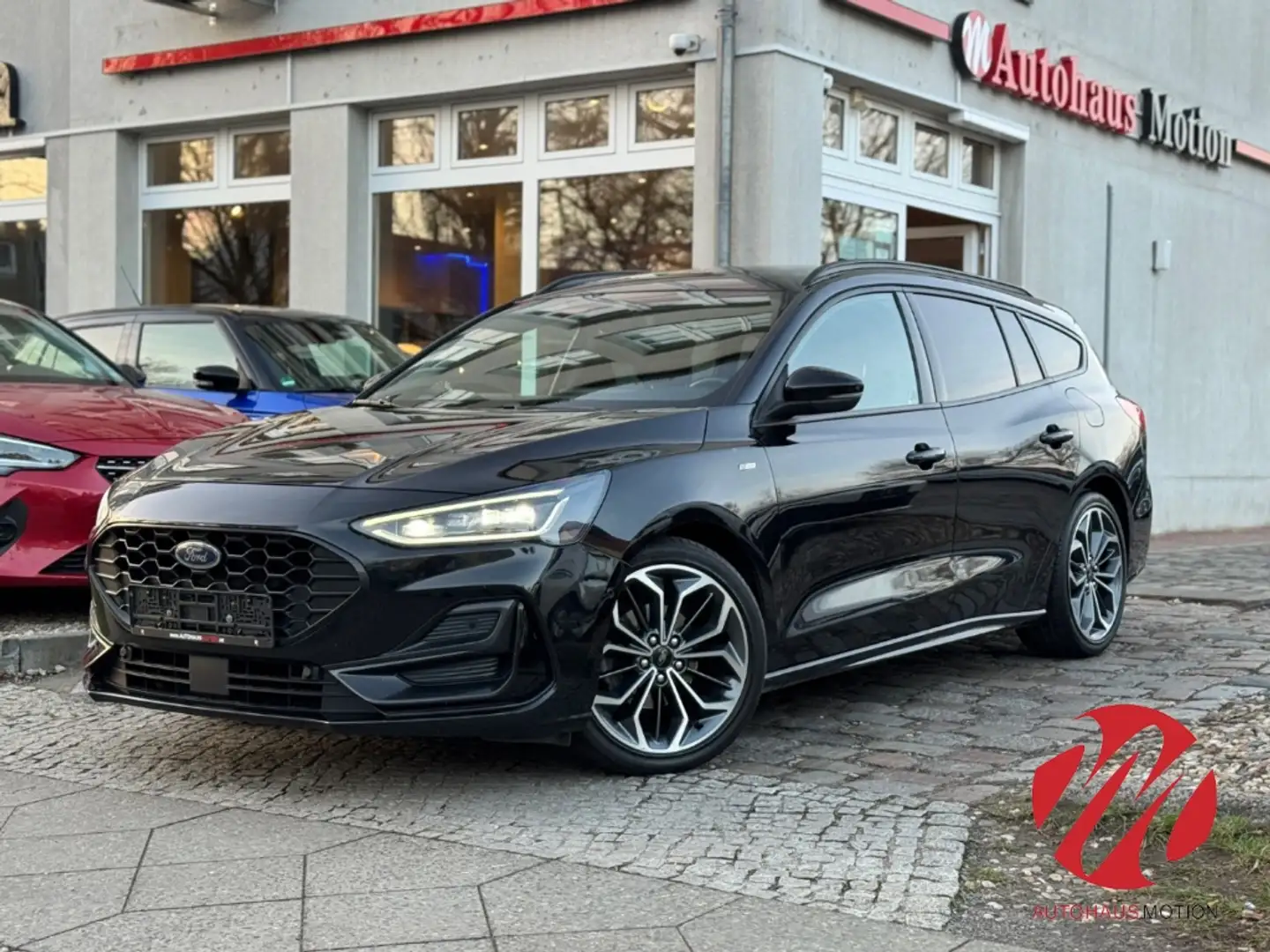 Ford Focus Turnier ST-Line X Pano Navi Kamera LED Noir - 2