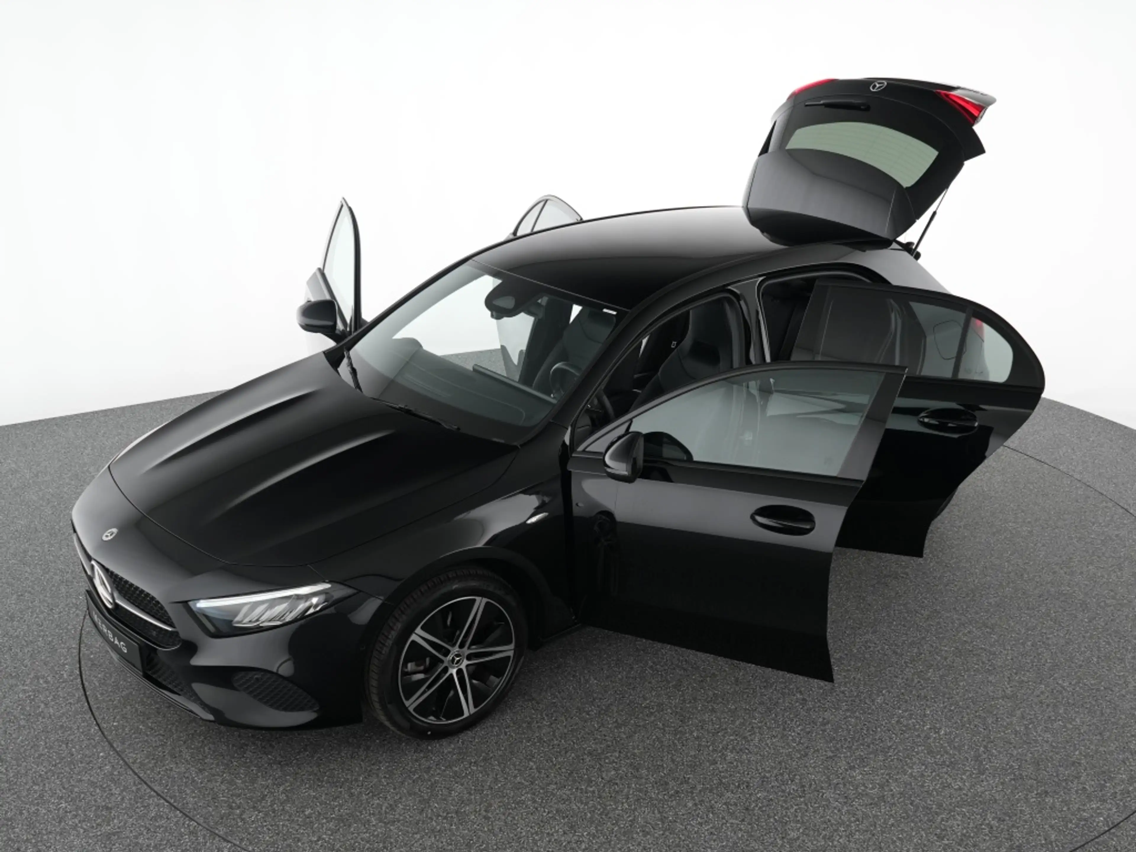 Mercedes-Benz A 250 e Progressive Night LED Kamera Automatik Nav — photo 12