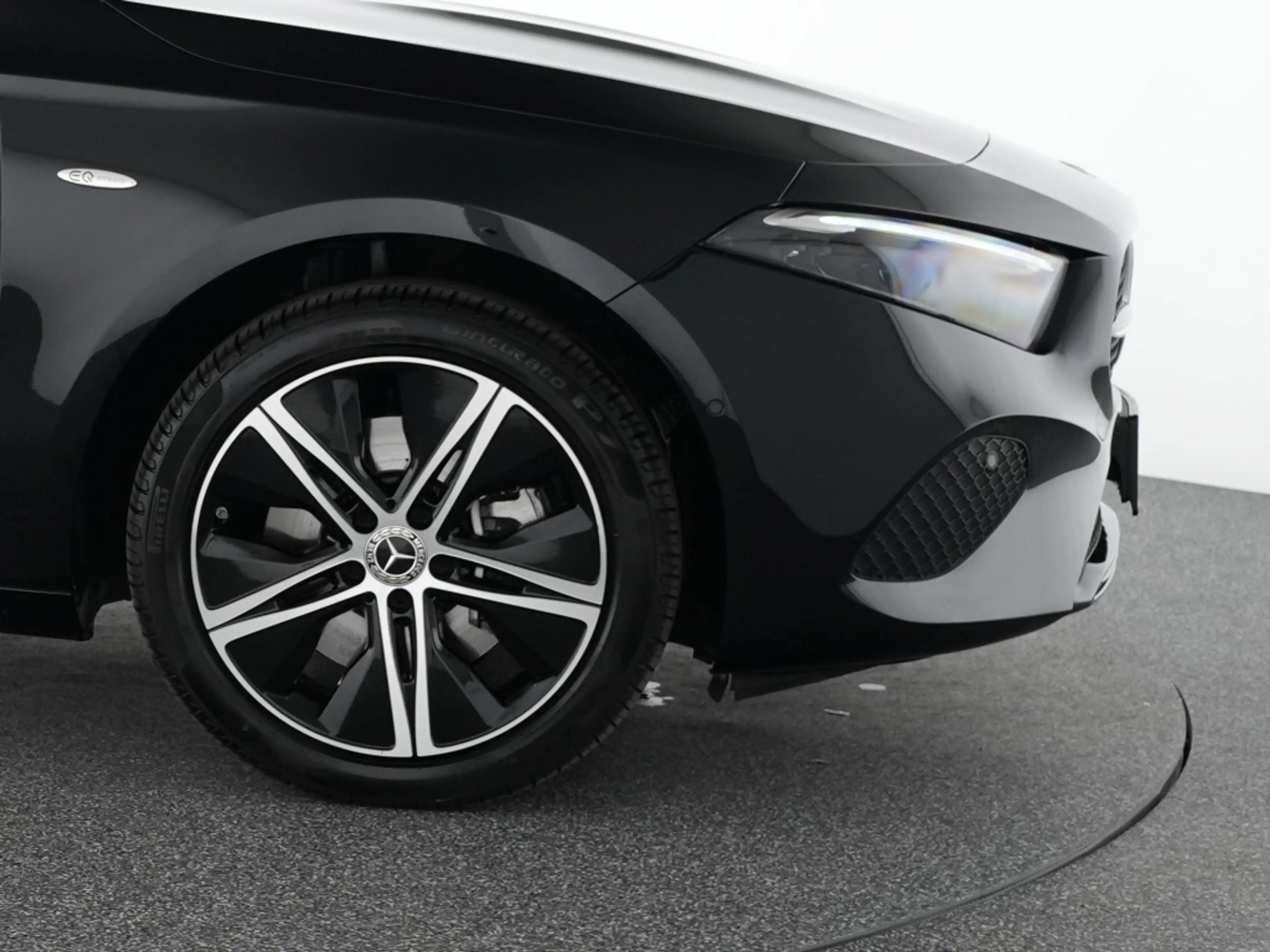 Mercedes-Benz A 250 e Progressive Night LED Kamera Automatik Nav — photo 6