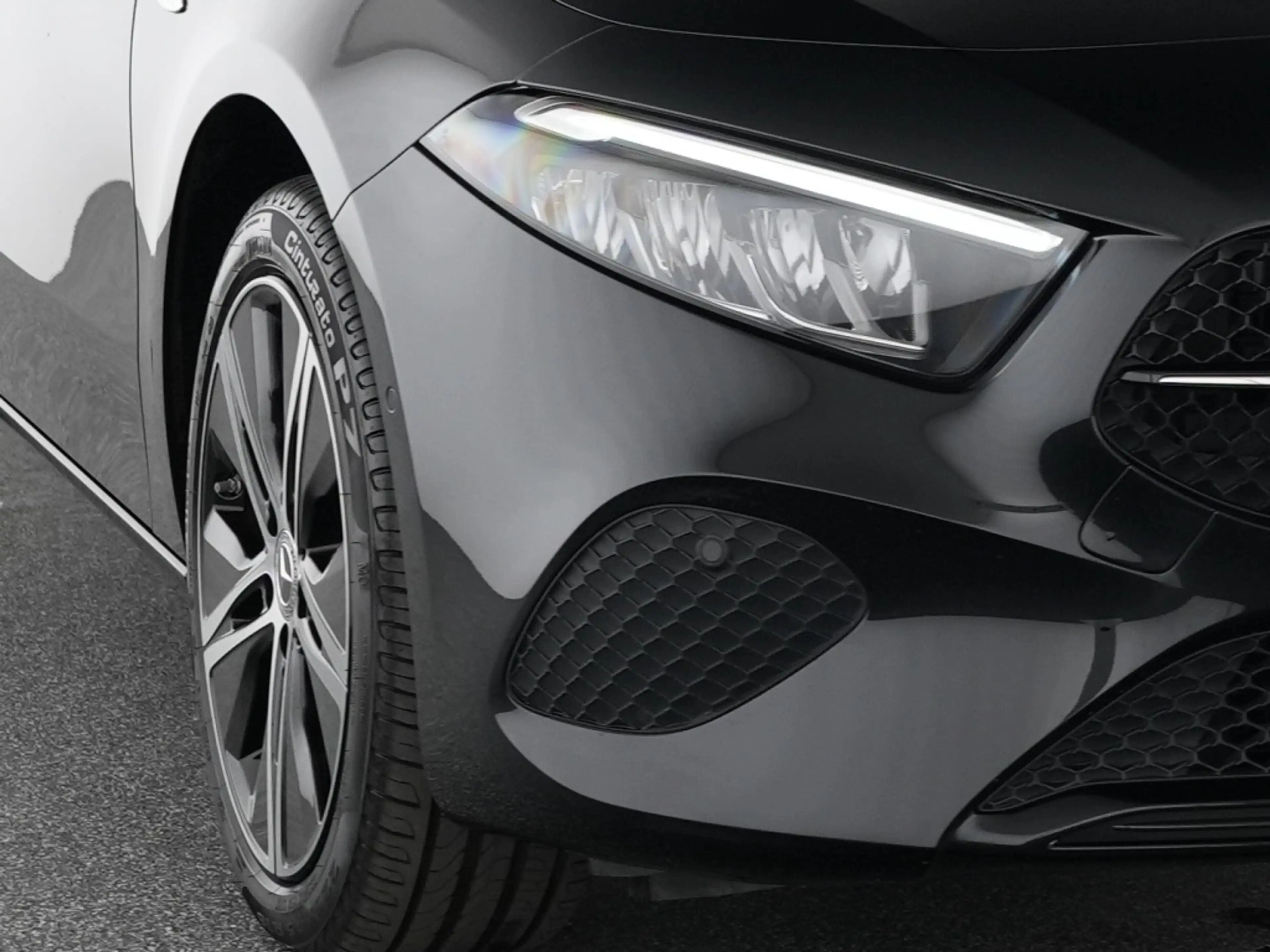 Mercedes-Benz A 250 e Progressive Night LED Kamera Automatik Nav — photo 7