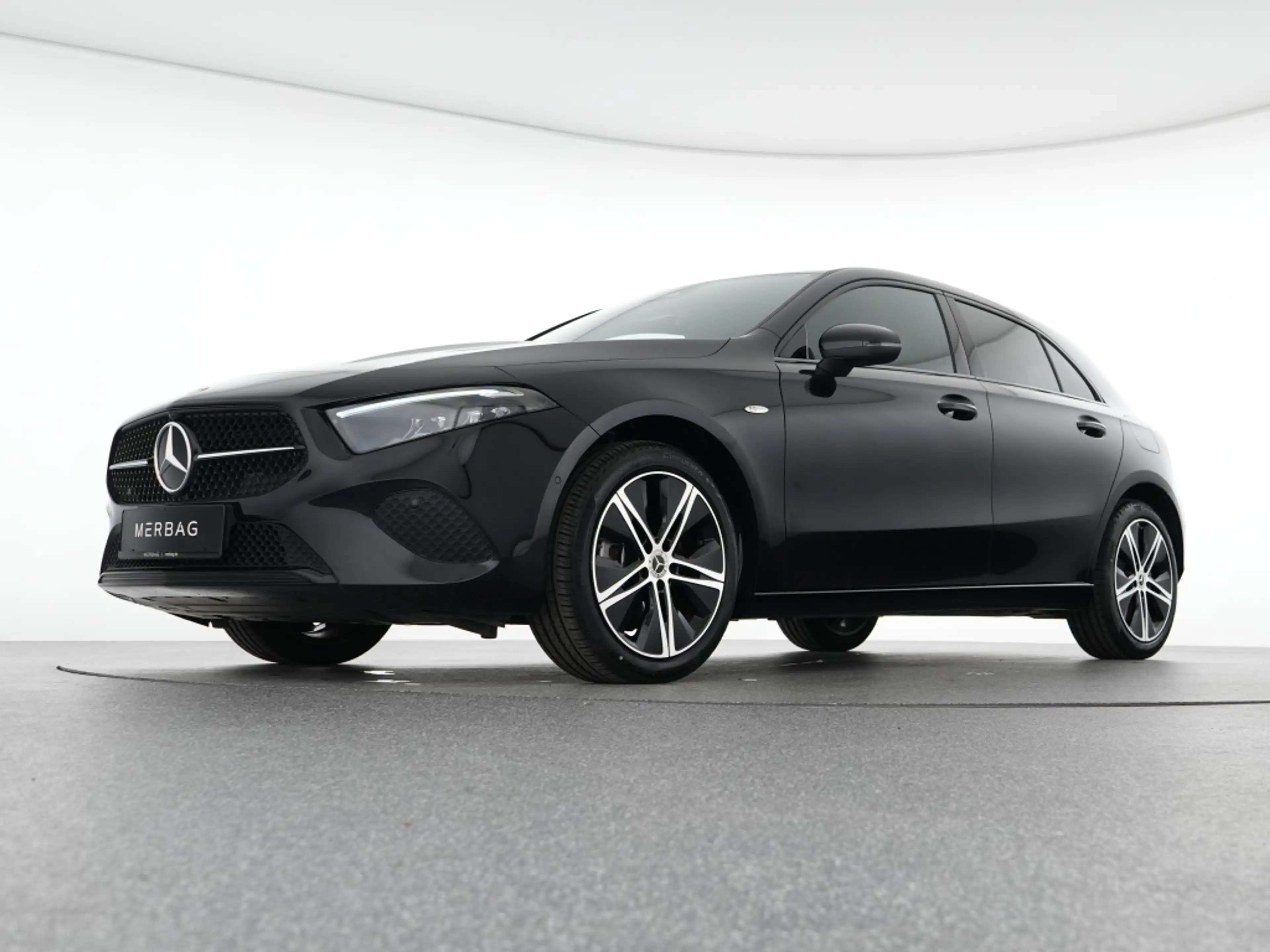 Mercedes-Benz A 250 e Progressive Night LED Kamera Automatik Nav — photo 8