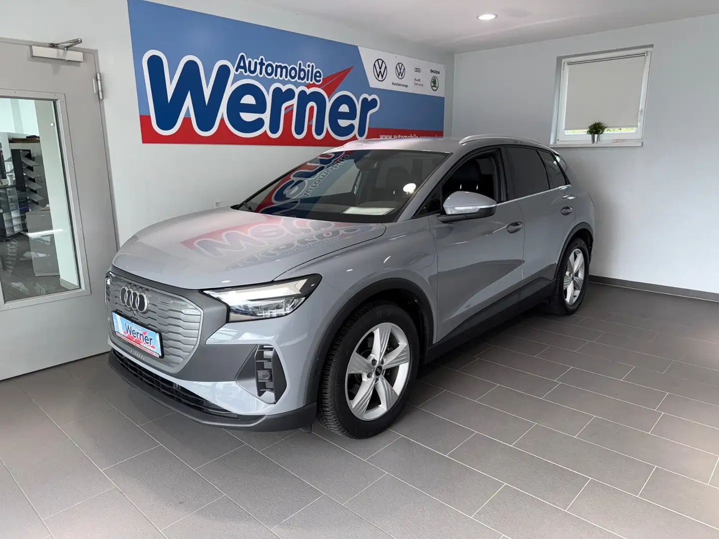 Audi Q4 e-tron 35 AssistenzPlus LED Gris - 2