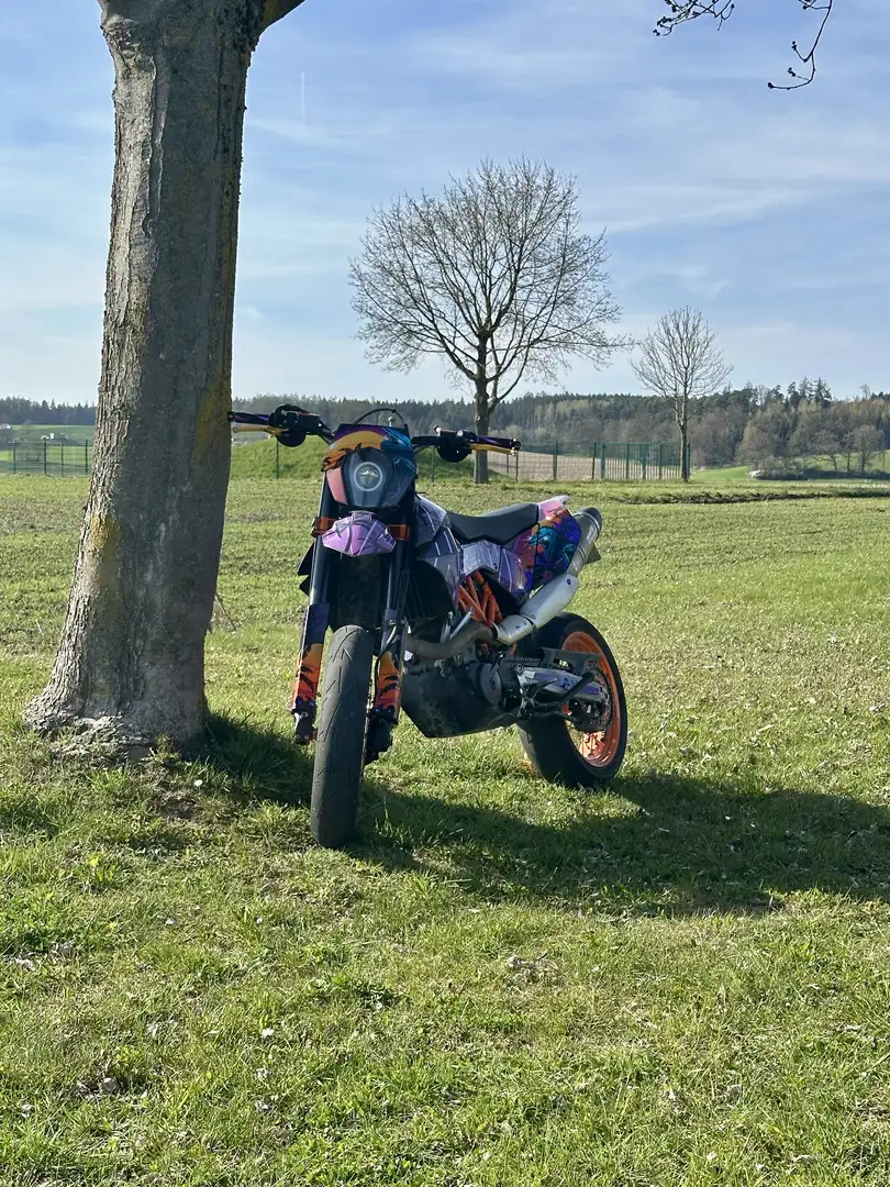 KTM 690 SMC R Orange - 1