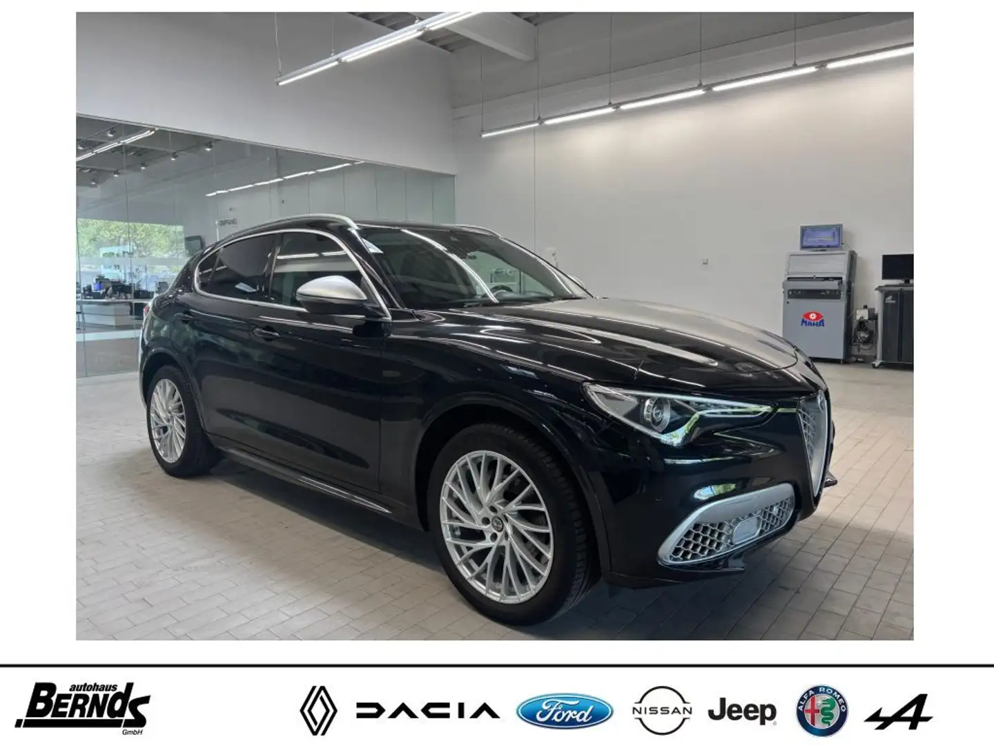Alfa Romeo Stelvio 2.0 Turbo 16V AT8-Q4 Lusso Ti NAVI HARMAN/KARDON Noir - 2