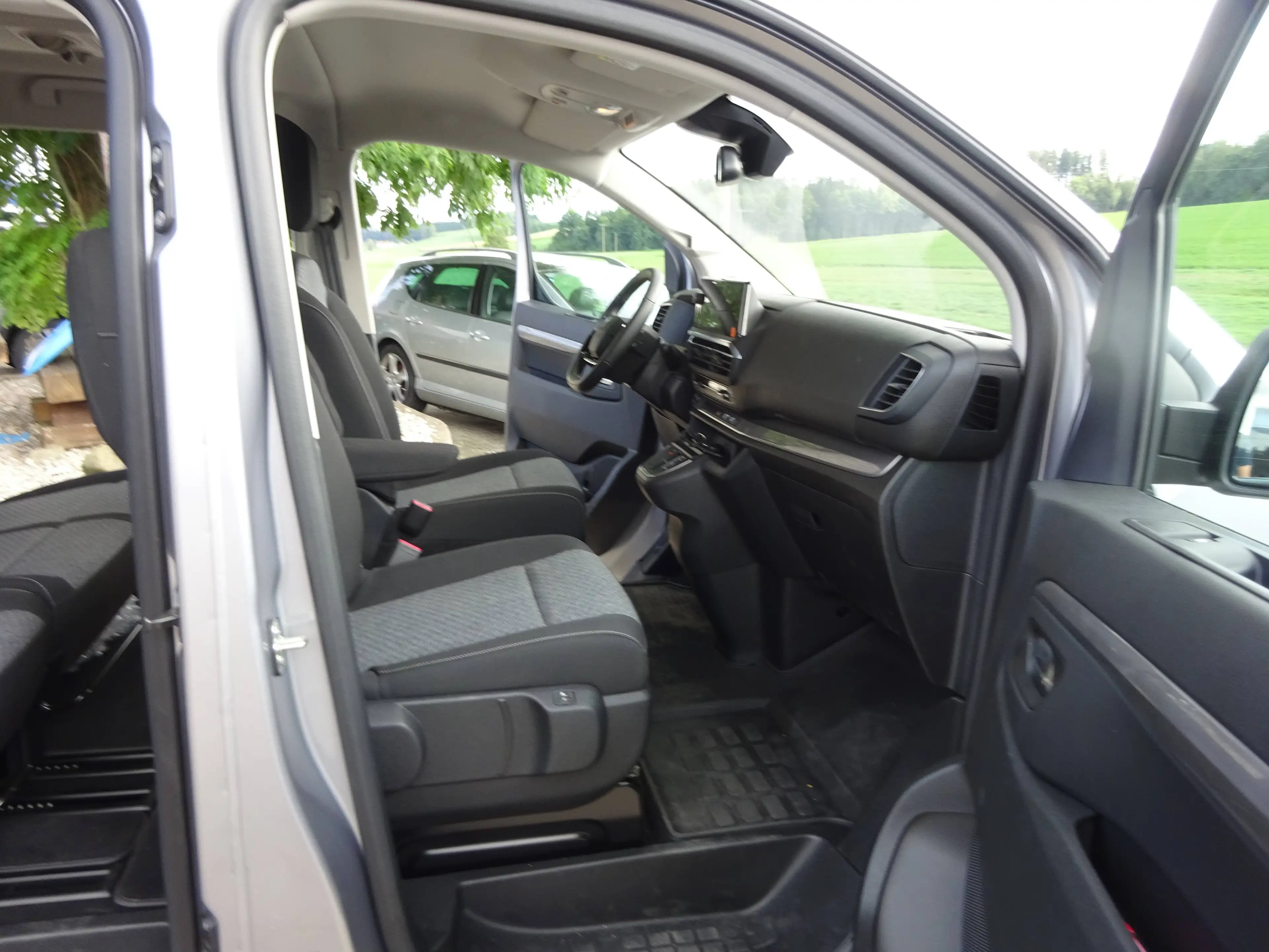 Peugeot Traveller -Sitzer(Rimini)Active L2/Klima/2xSchiebetüren/PDC/AHK abnehmbar/Klima-paket/Driver-Paket/ — photo 10
