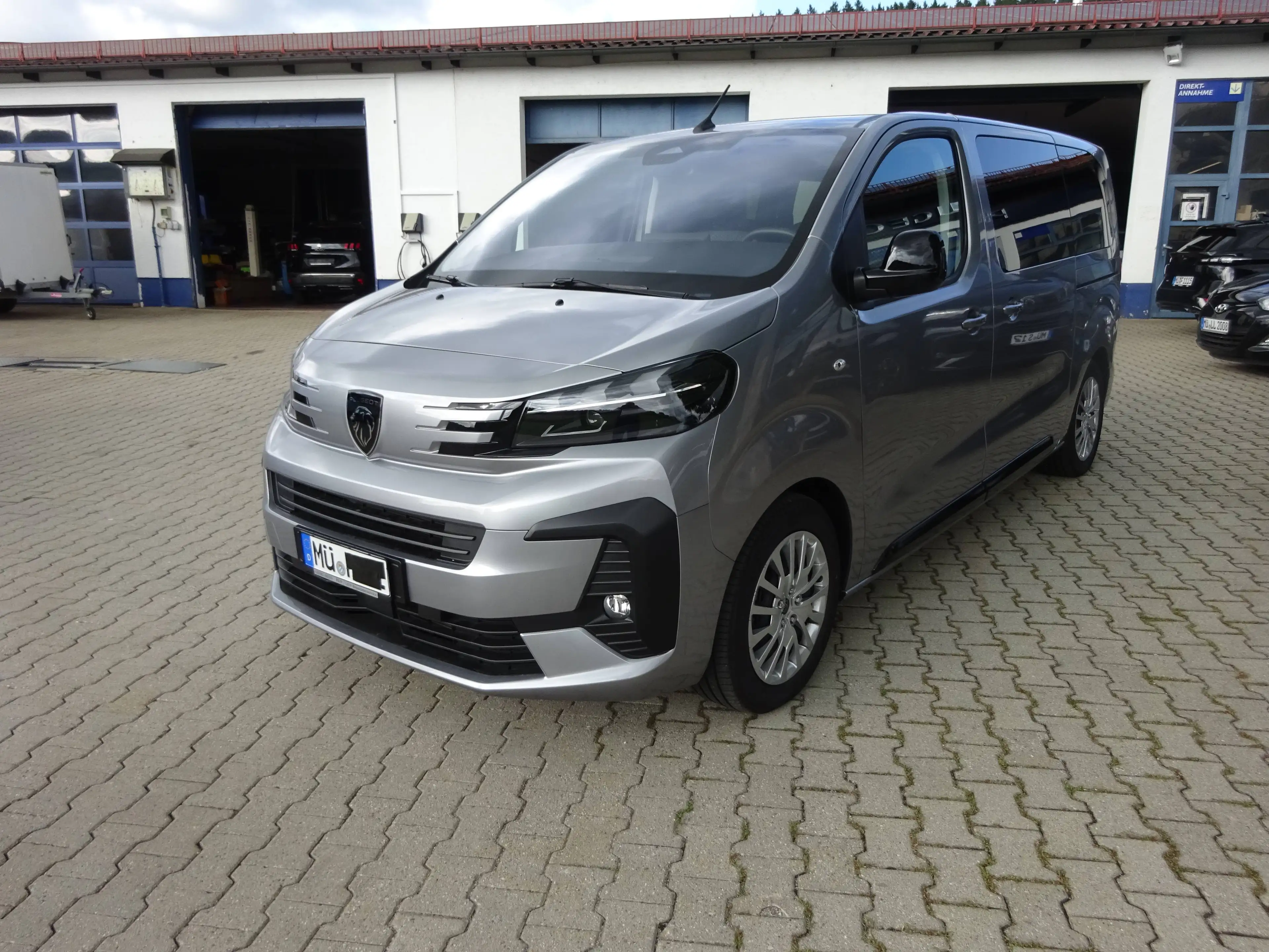 Peugeot Traveller -Sitzer(Rimini)Active L2/Klima/2xSchiebetüren/PDC/AHK abnehmbar/Klima-paket/Driver-Paket/ — photo 2