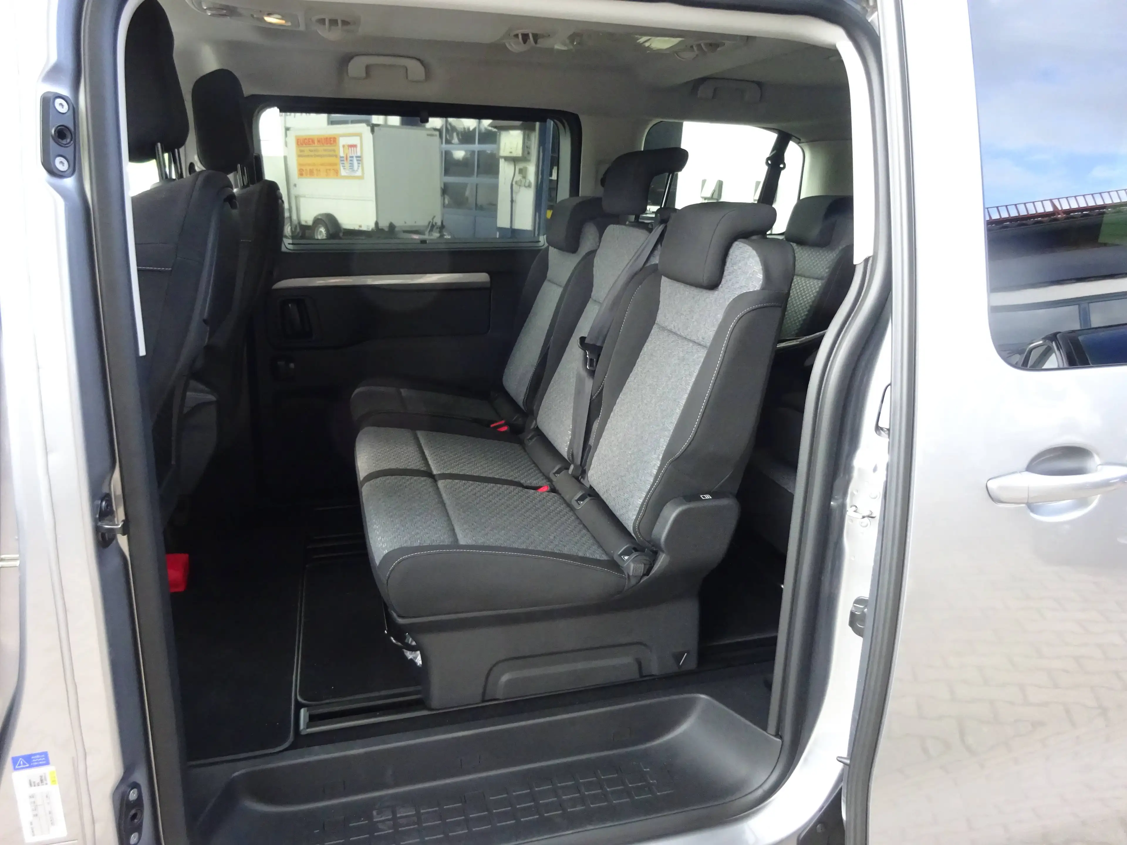 Peugeot Traveller -Sitzer(Rimini)Active L2/Klima/2xSchiebetüren/PDC/AHK abnehmbar/Klima-paket/Driver-Paket/ — photo 7