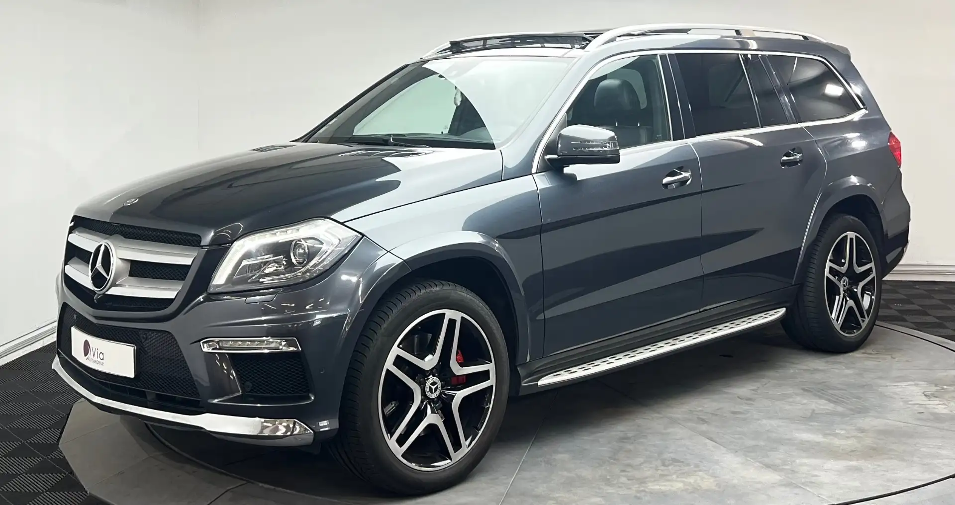 Mercedes-Benz GL 350 350 CDI 258 ch 4-Matic - Toit Ouvrant - Caméra 360° - Suivi Complet Grijs - 1