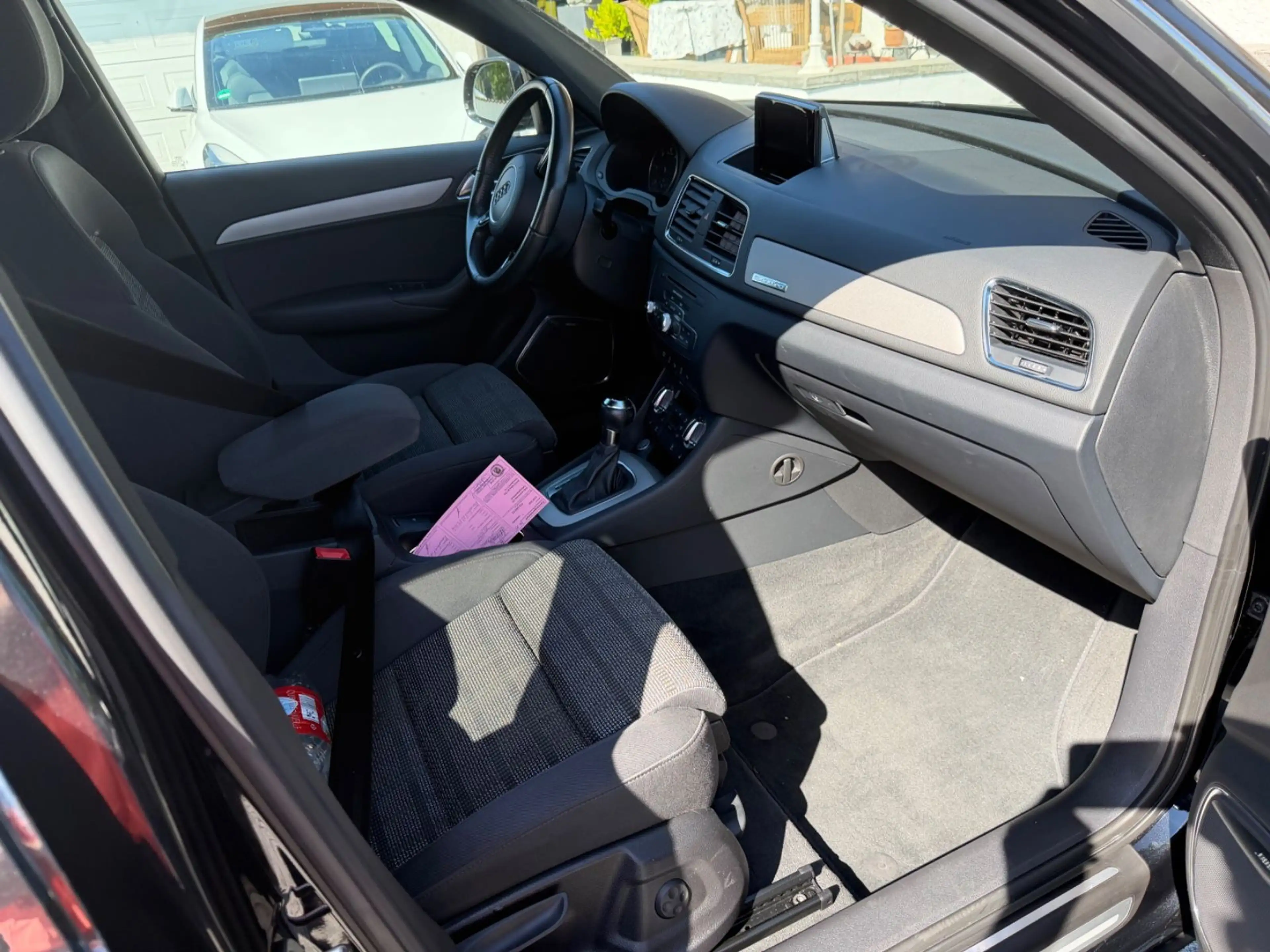Audi Q3 2.0 TDI quattro — photo 8