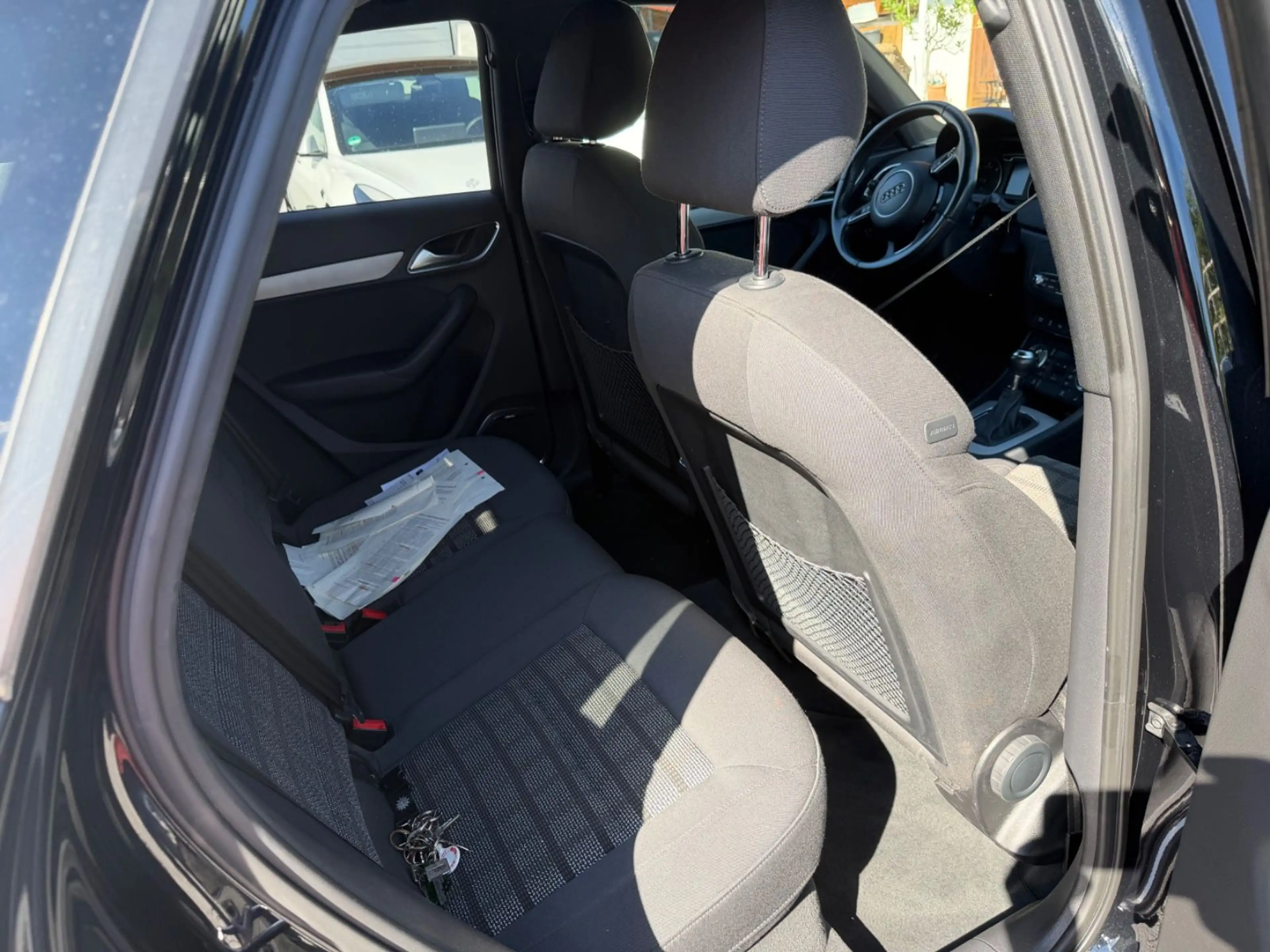 Audi Q3 2.0 TDI quattro — photo 9