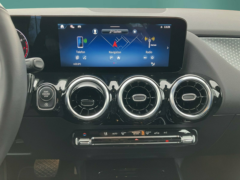 Mercedes-Benz GLA 200 GLA 200 PROGRESSIVE+VOR-DISTRO+KAM+LENKHZ+EASYP — photo 15