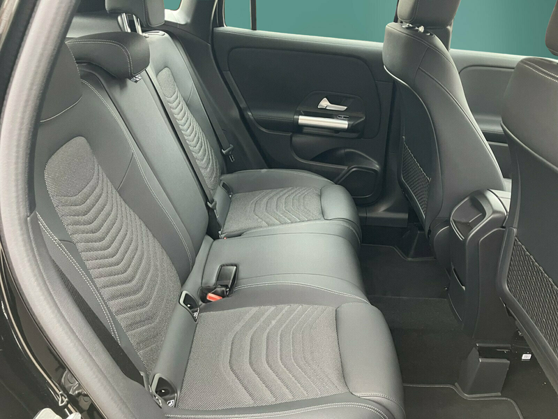 Mercedes-Benz GLA 200 GLA 200 PROGRESSIVE+VOR-DISTRO+KAM+LENKHZ+EASYP — photo 12