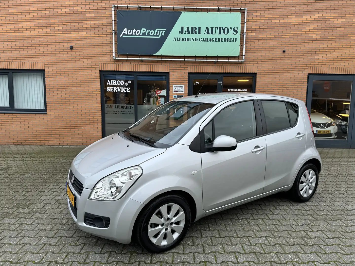 Suzuki Splash 1.2 Exclusive Airco, weinig km Grijs - 1
