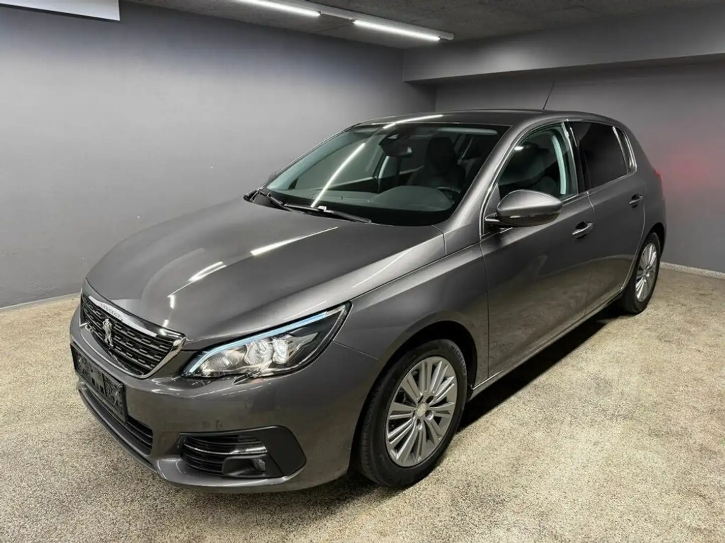 Peugeot 308 Allure Grau - 1