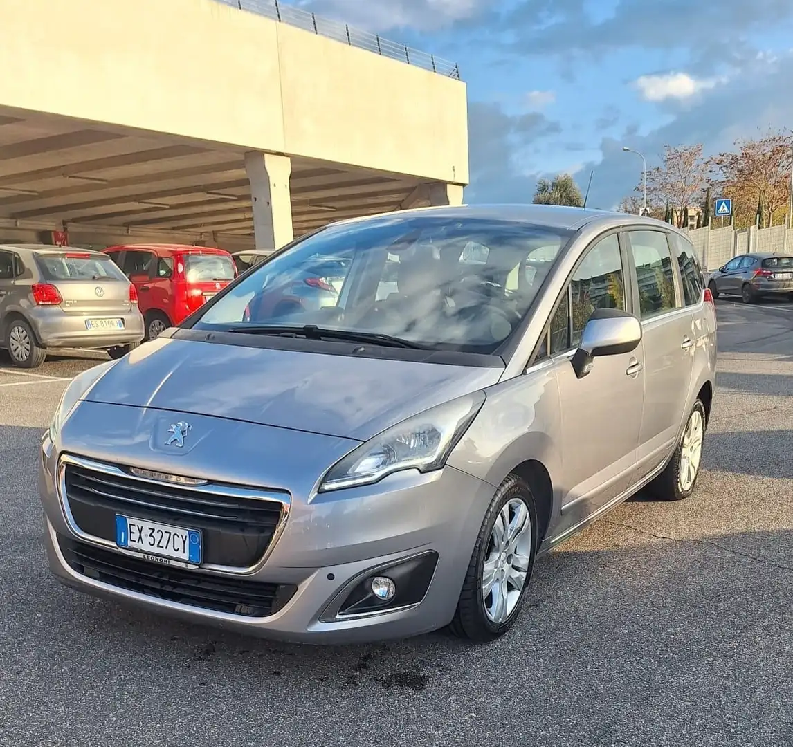 Peugeot 5008 1.6 hdi 8v Allure 115cv - 1