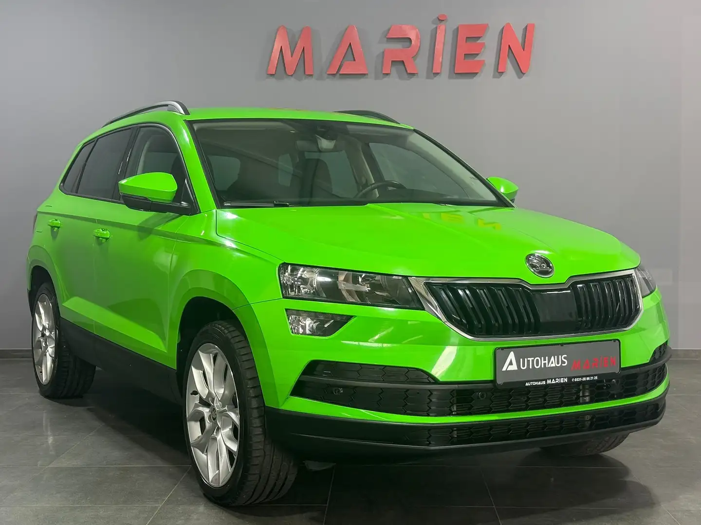 Skoda Karoq 2.0 TDI DSG 4x4*NAVI*PDC*SITZHZG* Green - 2