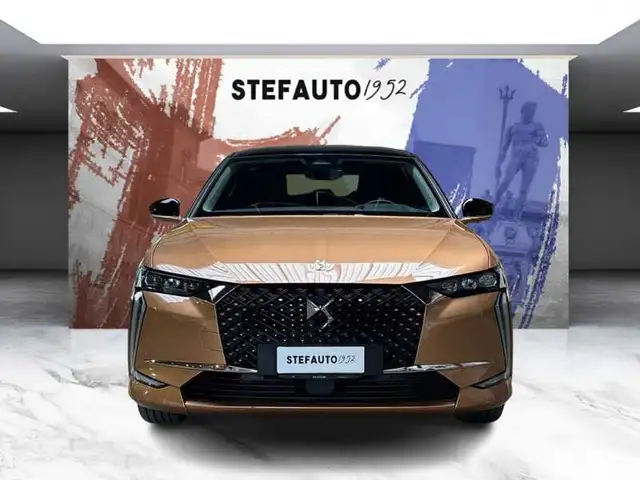 DS Automobiles DS 4 view 2