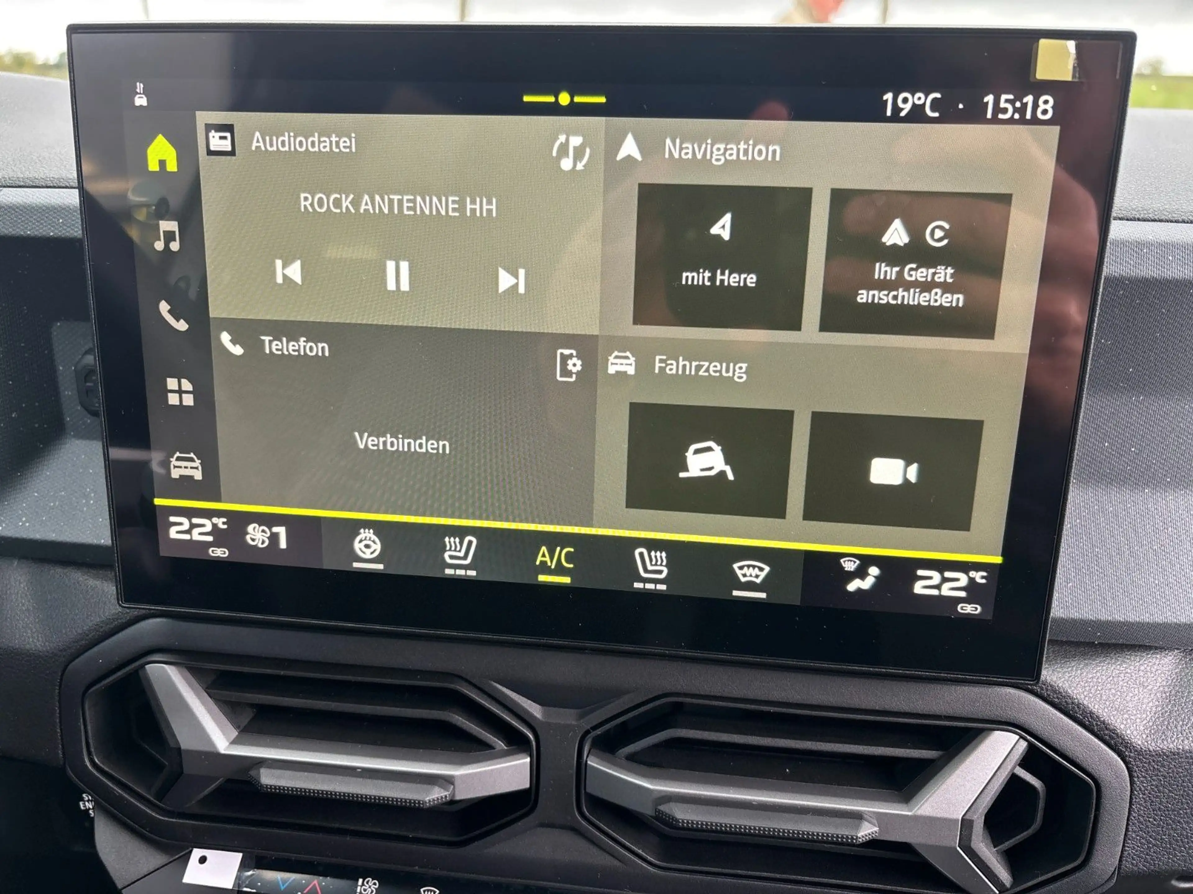 Dacia Bigster mild hybrid-G 140 Journey auto — photo 14