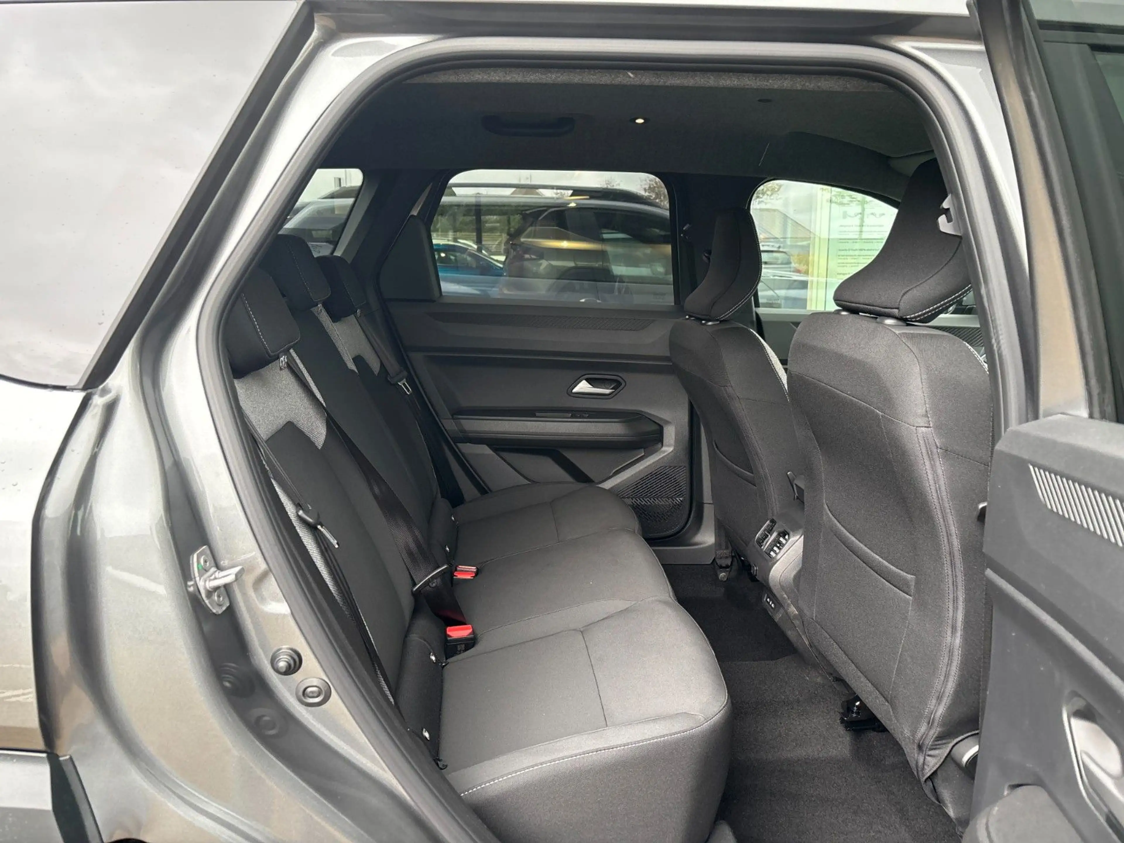 Dacia Bigster mild hybrid-G 140 Journey auto — photo 8