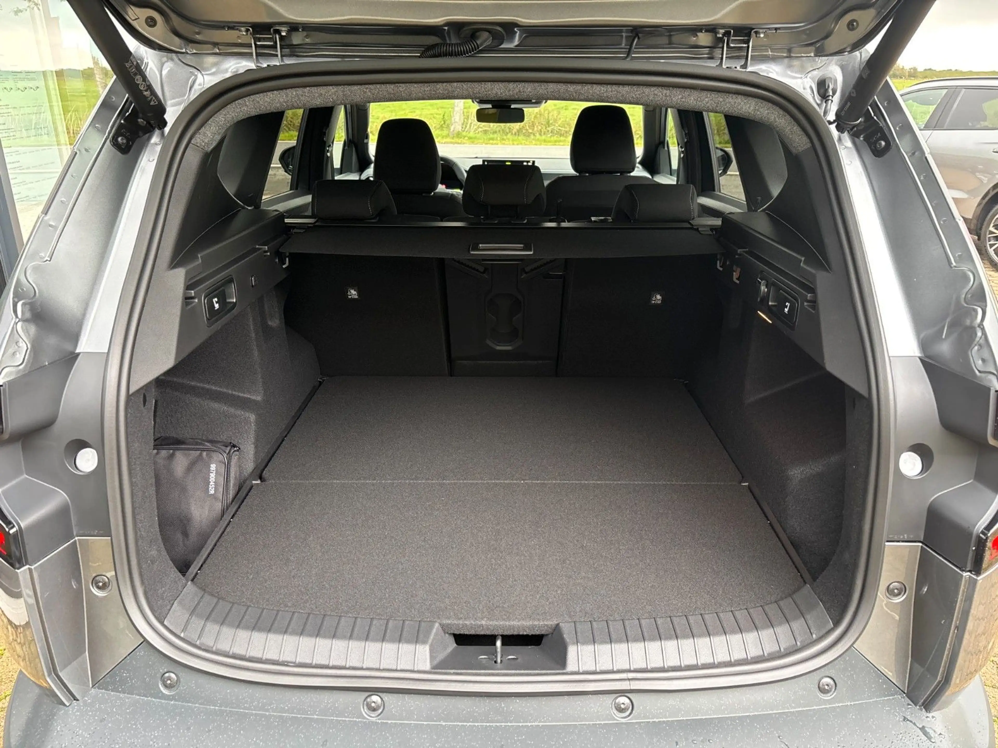 Dacia Bigster mild hybrid-G 140 Journey auto — photo 6