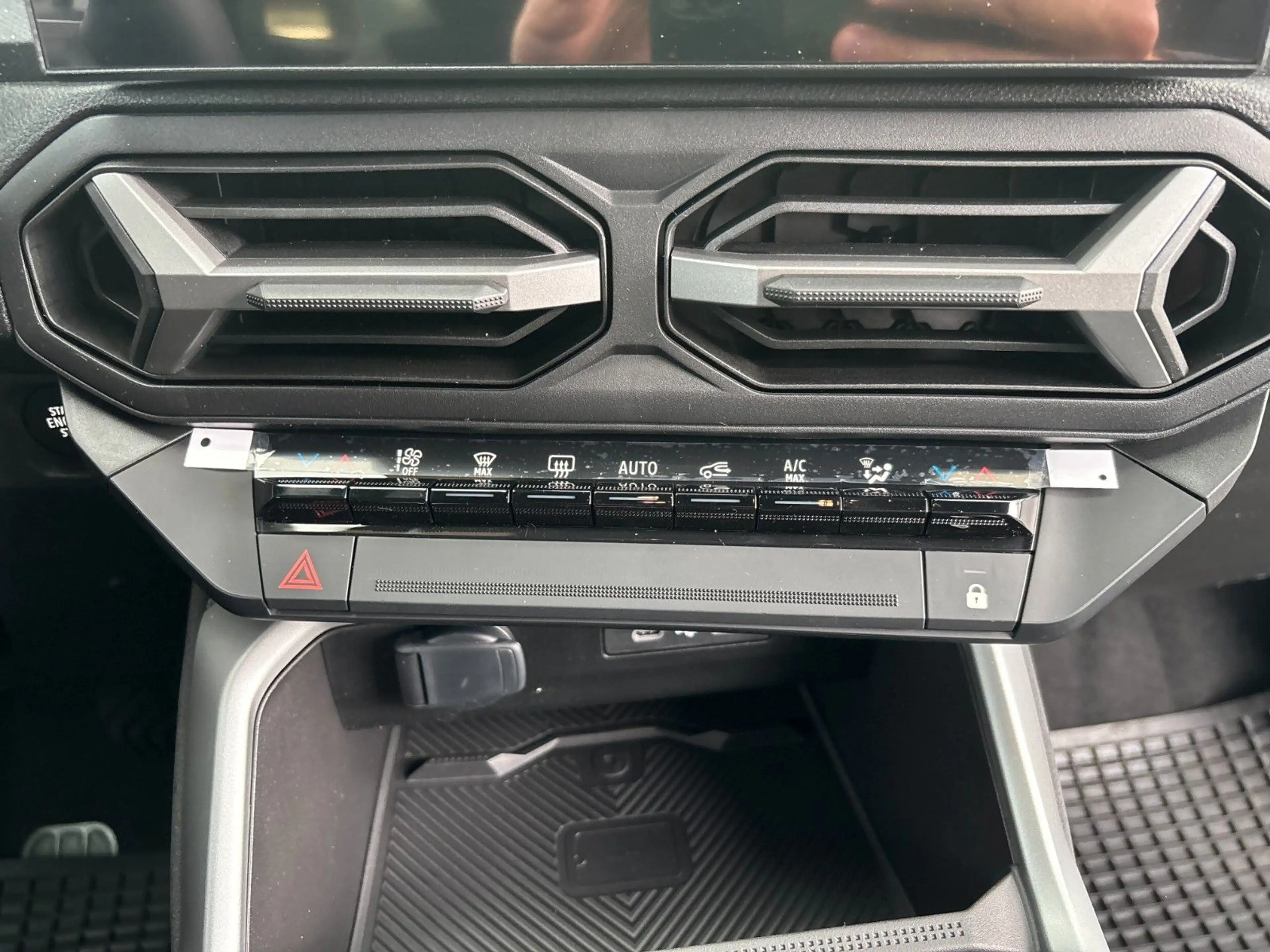 Dacia Bigster mild hybrid-G 140 Journey auto — photo 15