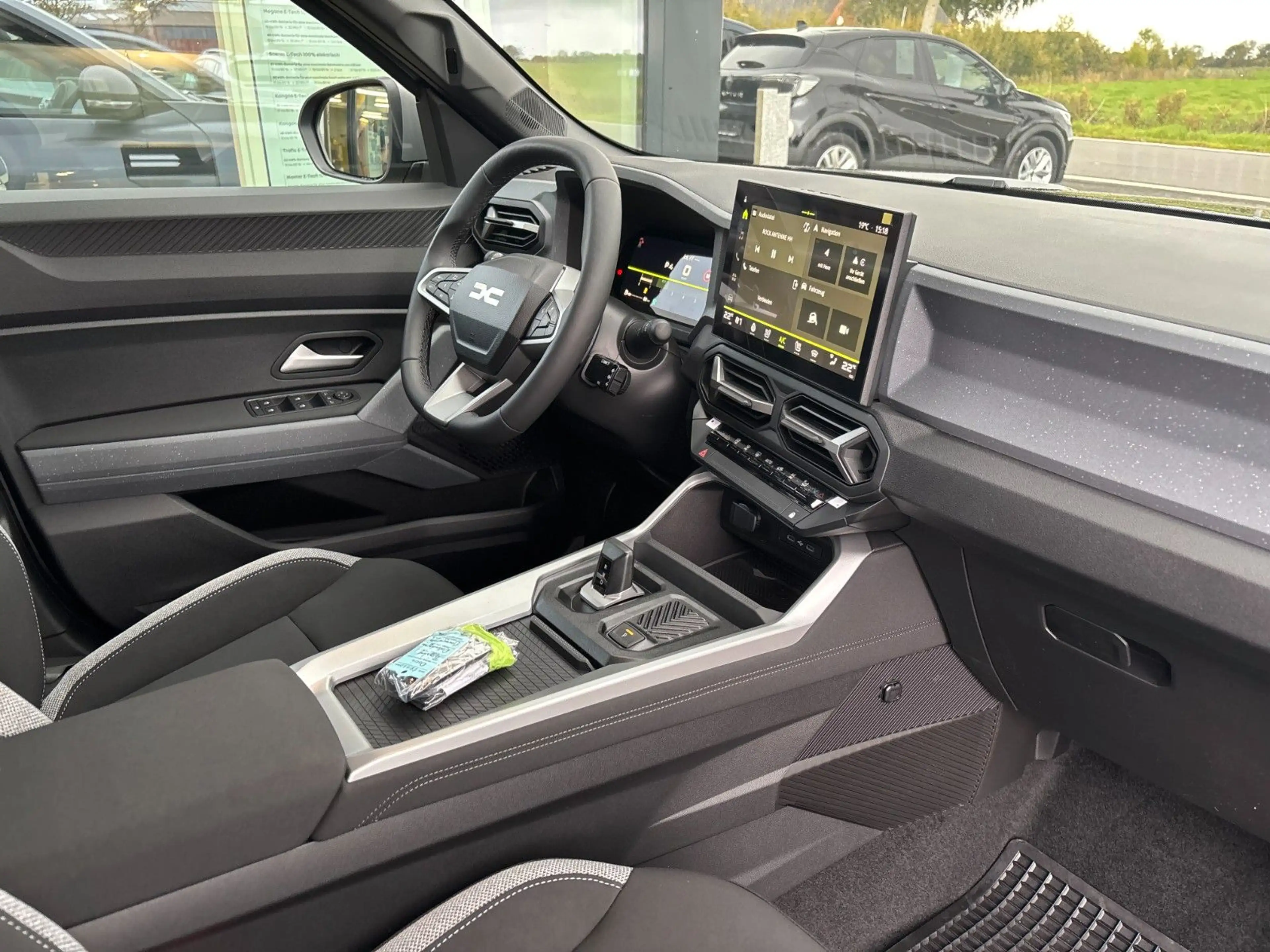 Dacia Bigster mild hybrid-G 140 Journey auto — photo 13