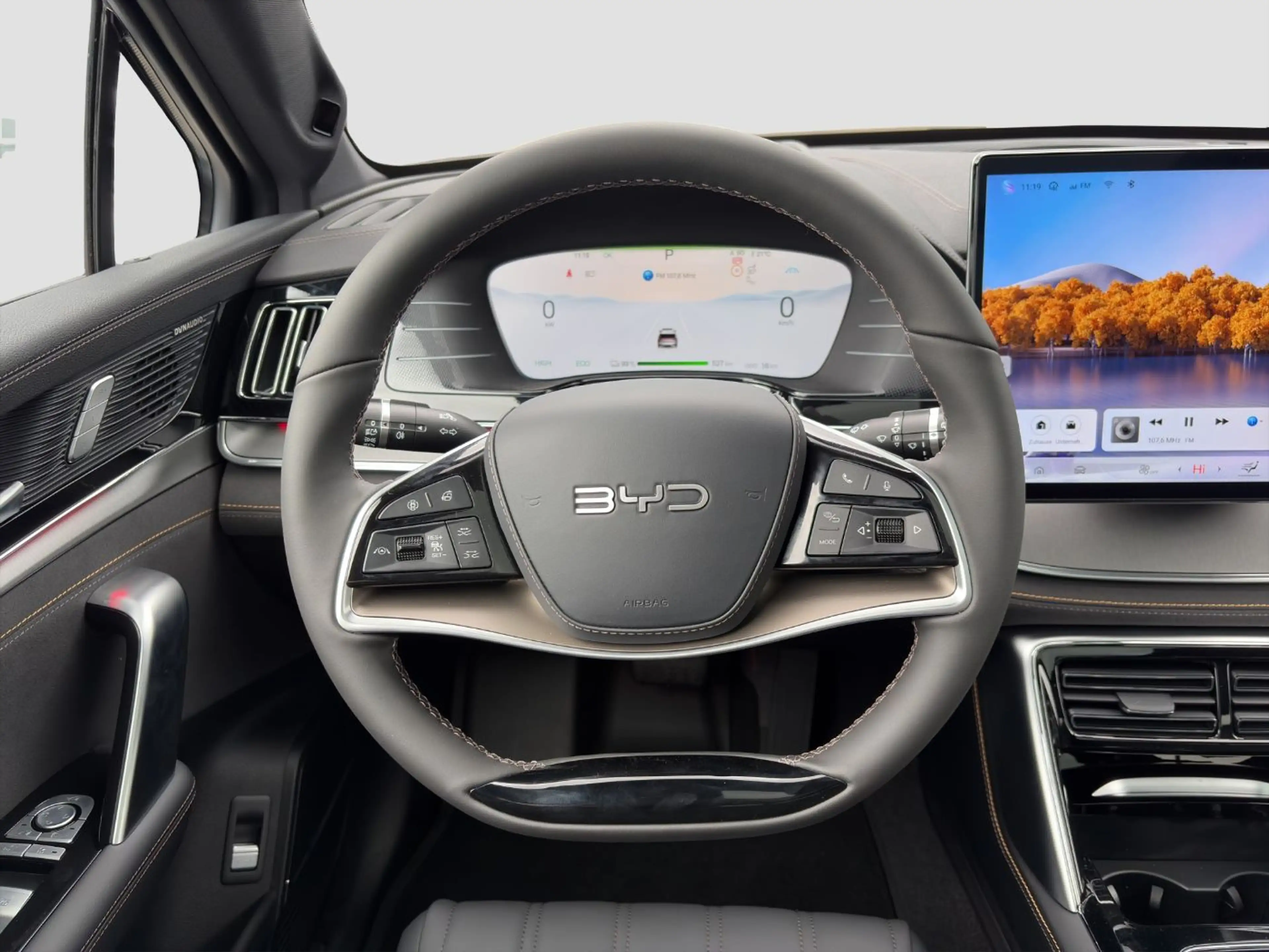 BYD Tang Flagship — photo 12