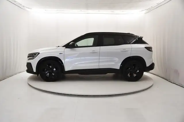 Renault Austral view 2