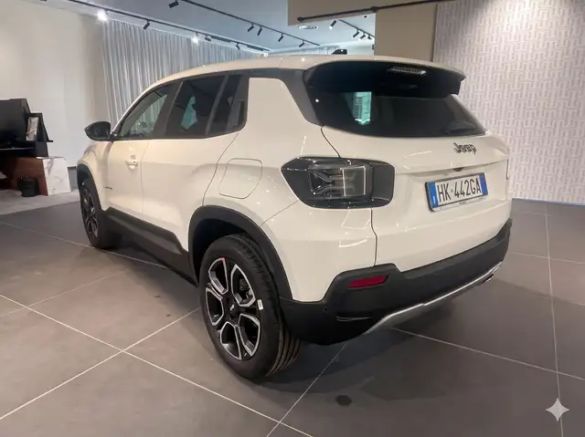 Jeep Avenger view 10