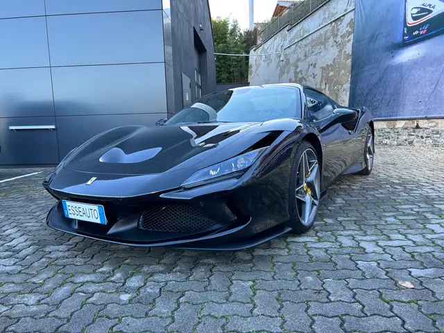 Ferrari F8 Tributo Spider 3.9