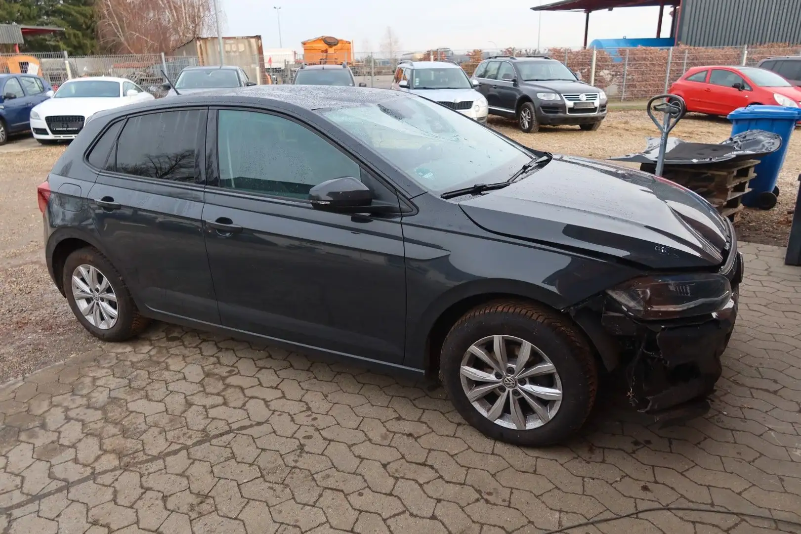 Volkswagen Polo VI Highline|DSG| Gris - 1